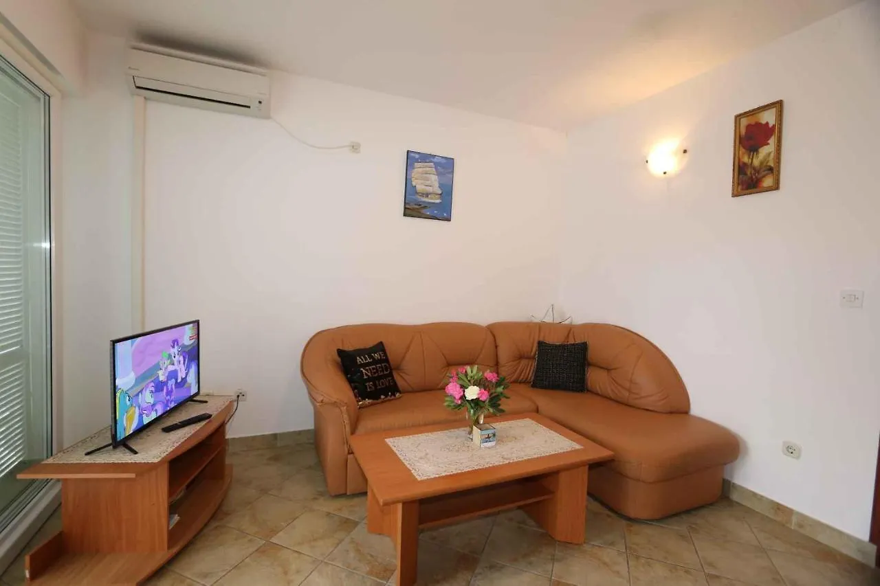 Two-Bedroom Apartment In Silo VII Silo (Krk)