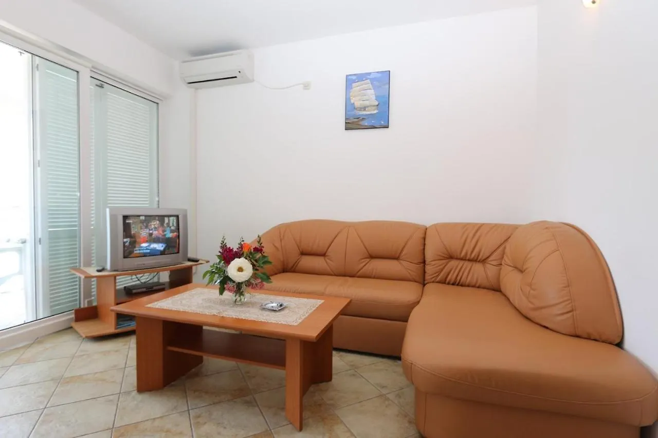 Two-Bedroom Apartment In Silo VII Croatia